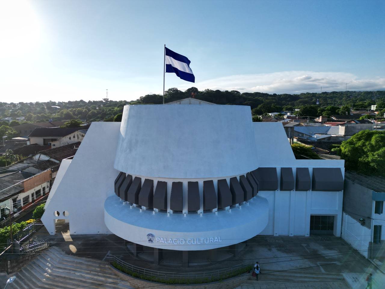 Slide Image - https://cdn.theeventus.com/01J6WSBYMDJY6TZRZENYF5257N.jpg