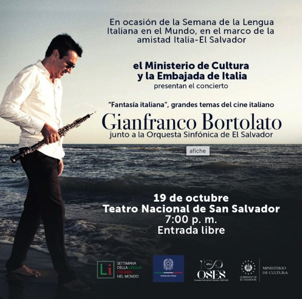 Gianfranco Bortolato junto a la Orquesta Sinfónica de El Salvador.