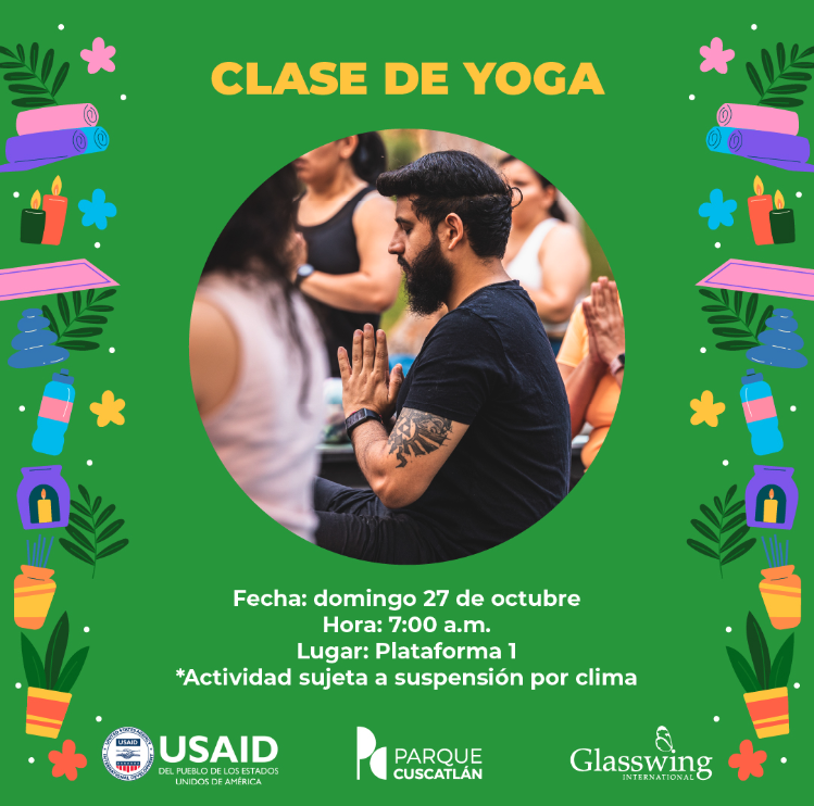 SESION DE YOGA EN EL PARQUE