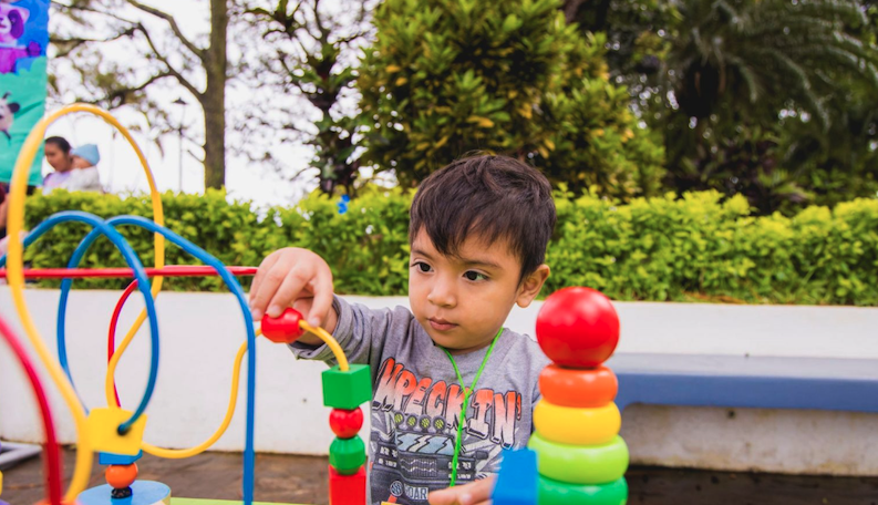 Taller: Aprendamos a jugar con Tangram