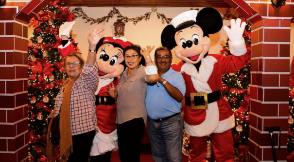 Pintacaritas y cartas a Santa con Mickey y Minnie