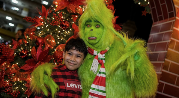 Especial El Grinch en Plaza Morazán