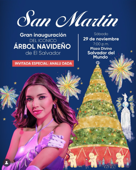 Analudada En la gran inauguración del icónico Árbol Navideño de El Salvador